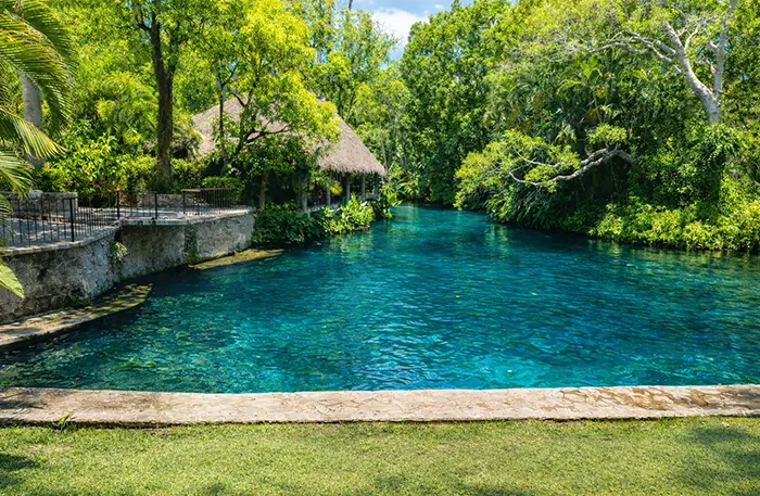zonas junto al río en las estacas